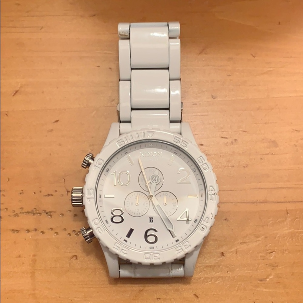 Men’s White Nixon Watch 5150